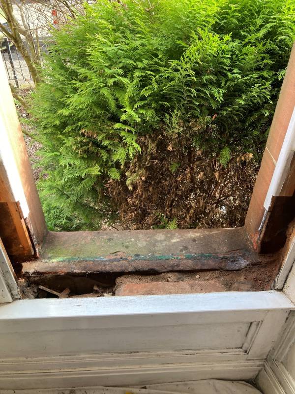 Draught Proofed Parting Beads and new Sill  Main Photo